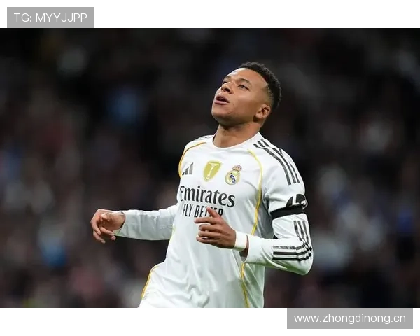 皇马强强对话暴露短板,近期问题显现对赛季走势形成制约 皇马强强对话暴露短板,近期问题显现对赛季走势形成制约